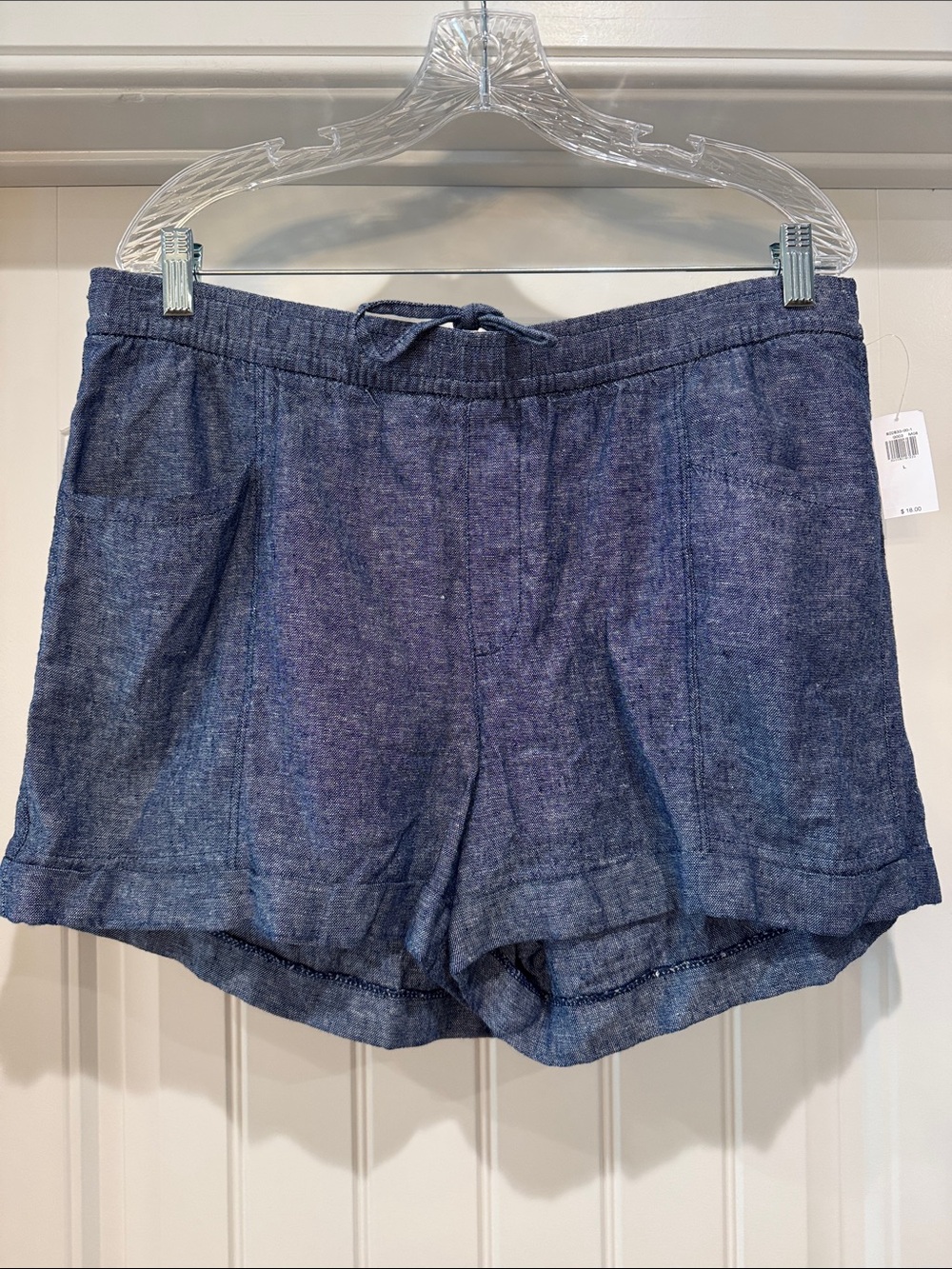 NWT Old Navy flax linen shorts, size Large. Elastic waist with drawstring